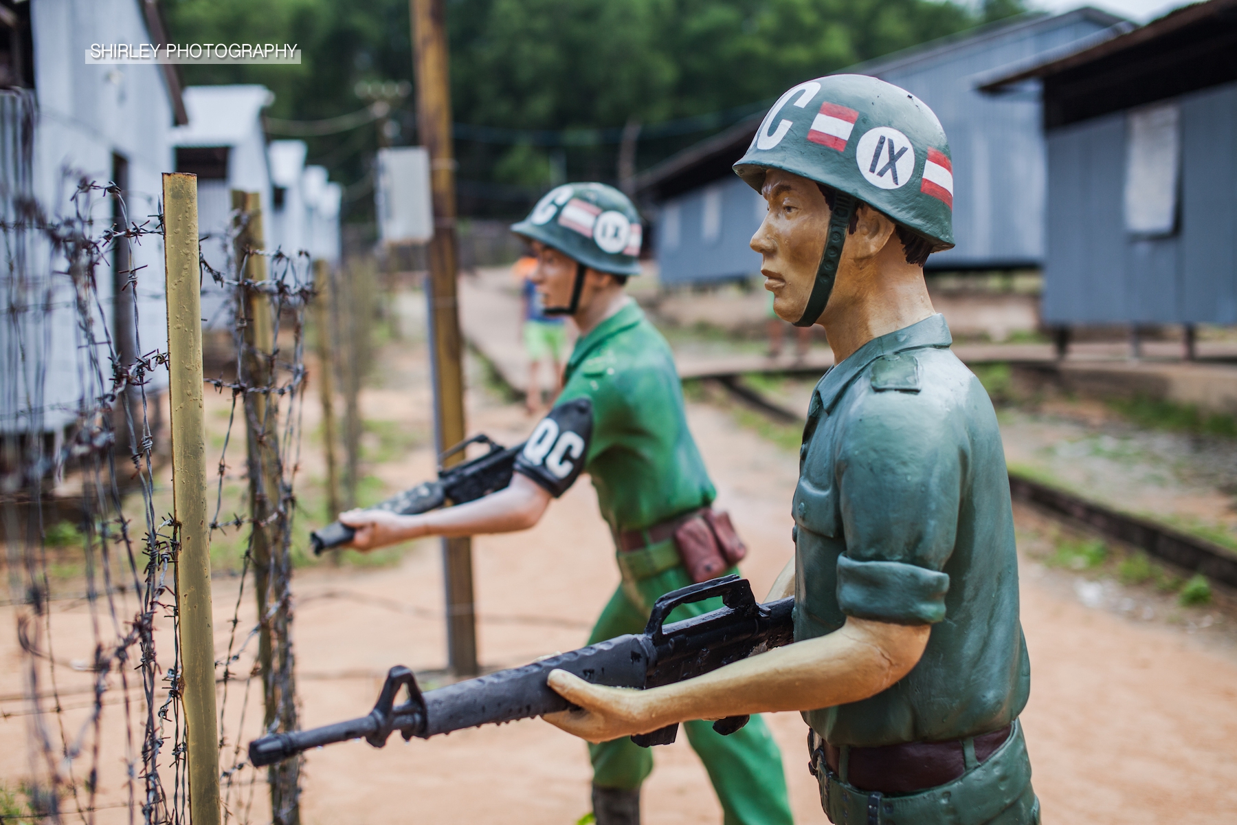 实拍曾经的越南战俘监狱，那的战俘曾遭到电击、水淹、虎笼虐待