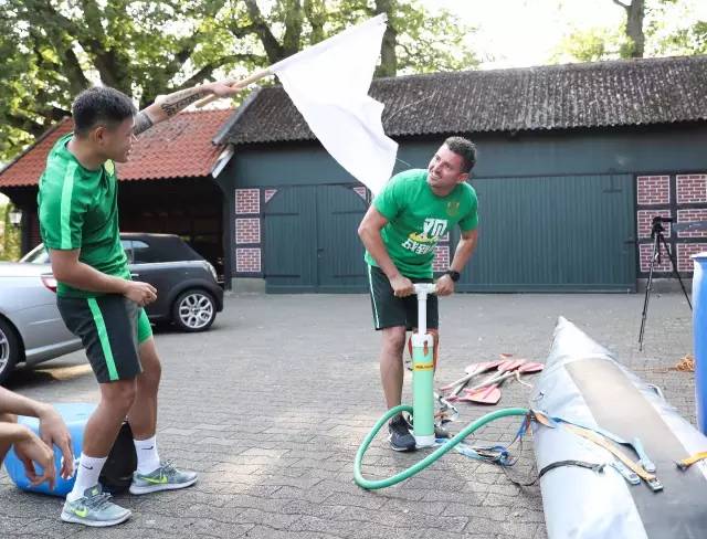 海外拉练日记(二):自制皮划艇大赛high翻全队附海量图集
