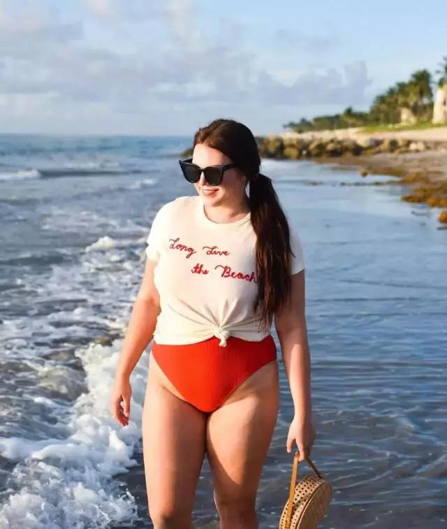 胖妹子怎么穿衣好看？92年胖到200斤的女孩，亲身搭配告诉你