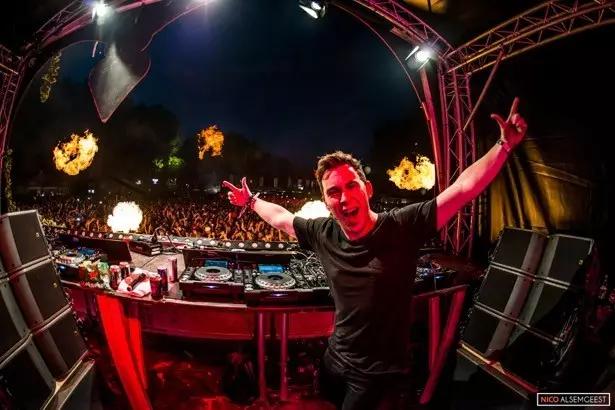 使用光影魔术手增加相片像素,使用光影魔术手改变照片底色