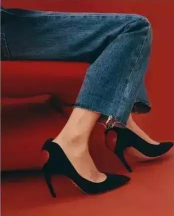 prada春夏信封包,prada三合一包包七夕