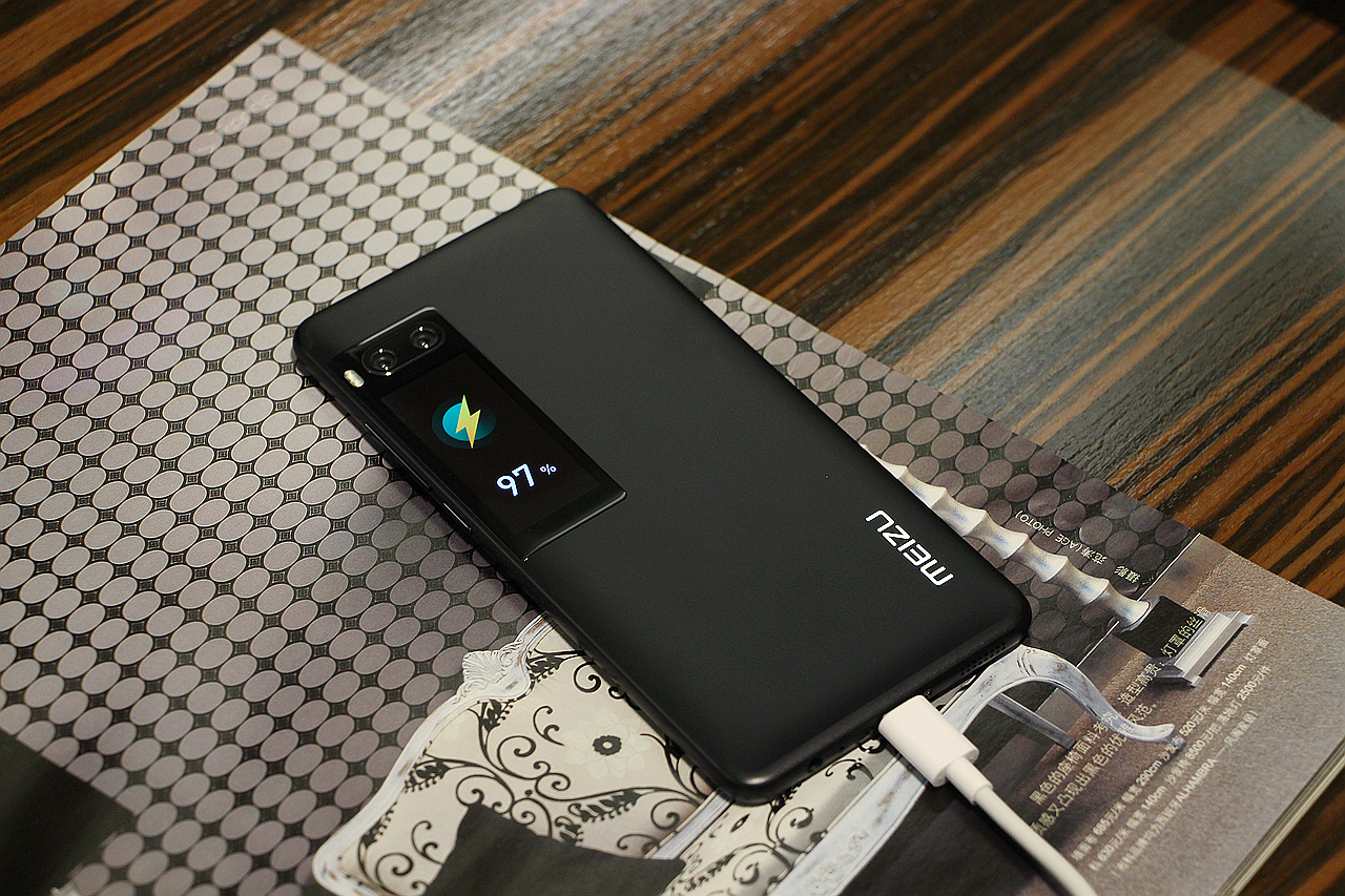 创新还是噱头？魅族PRO7究竟是一款怎样的手机？