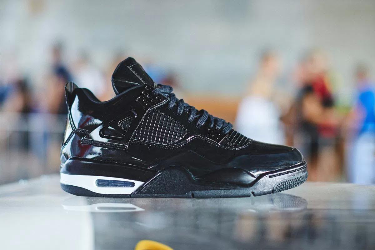 战斗民族也爱Supreme莫斯科球鞋市集出现各式天价客制球鞋