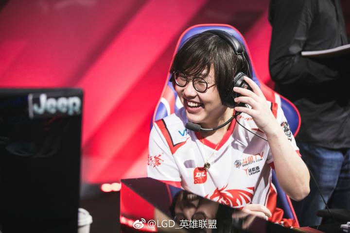 今日比赛前瞻,LGD能否虎口拔牙,OMG能否重拾状态?