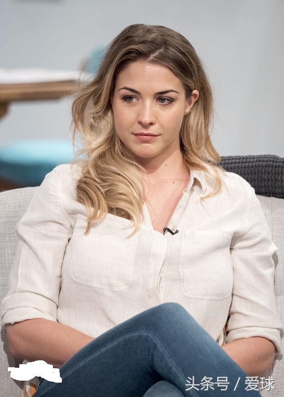 c罗换过几个女朋友,c罗换梅西球衣