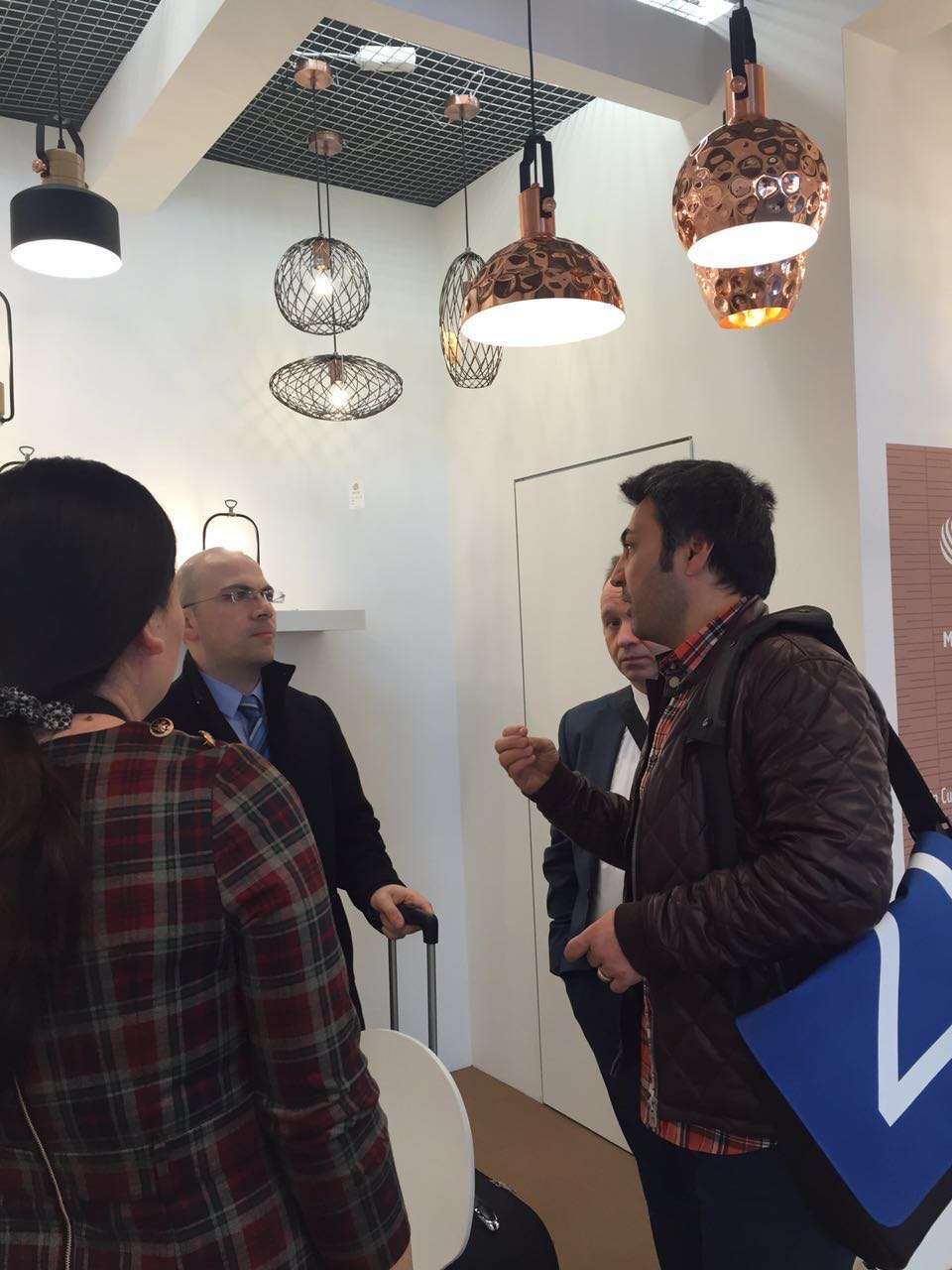 名仕达亮相德国克福国际灯饰展：艺术与优雅的融汇