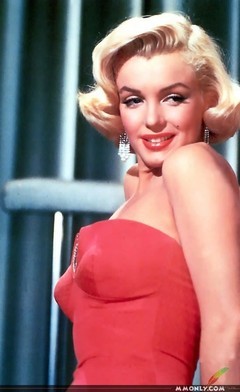 赫本和梦露谁才是你心目中的女神,凭啥让赫本和梦露都如此迷恋