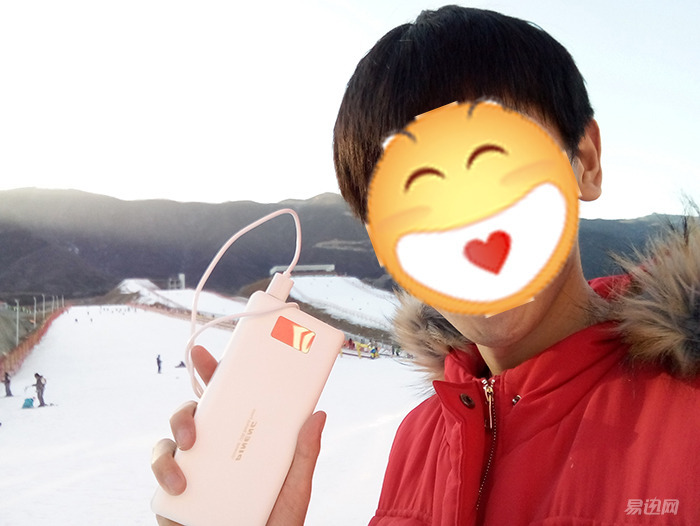 物美价廉最值得购买的移动电源,值得购买的大电池手机