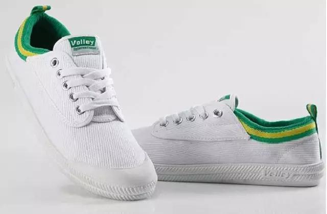 永远经典的小白鞋,回忆里的小白鞋