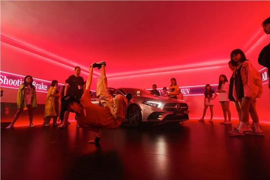 全新cla四门轿跑,全新glasuv