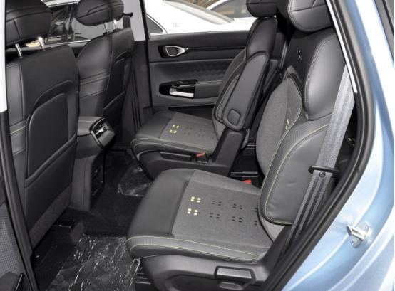 新宝骏rm5空间多少升,新宝骏6座rm5手动挡的多少钱