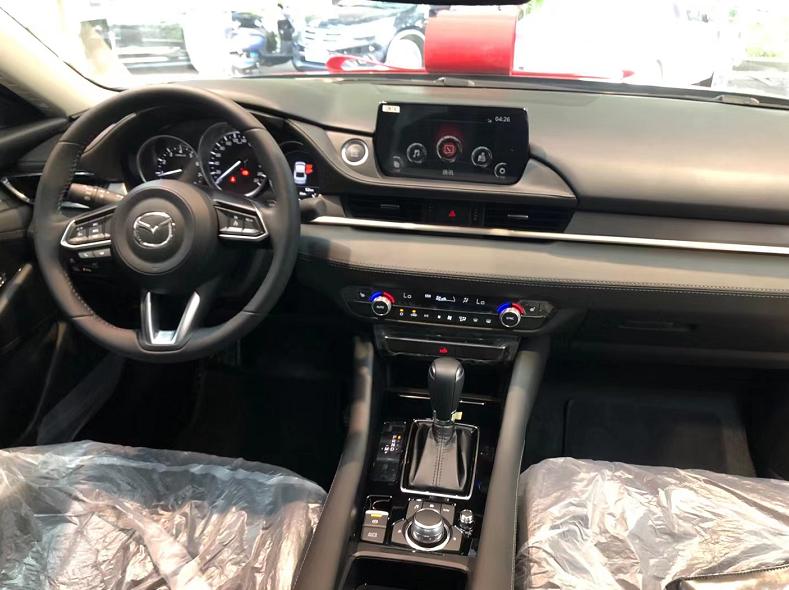 马自达阿特兹2.5l蓝天运动版内饰,阿特兹2020款2.0幻影银棕色内饰