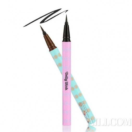 你看，那姑娘连“素颜”都那么美！