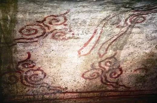 杀鸡取鸡宝价值400万,女子杀鸡时意外收获375克重的鸡宝