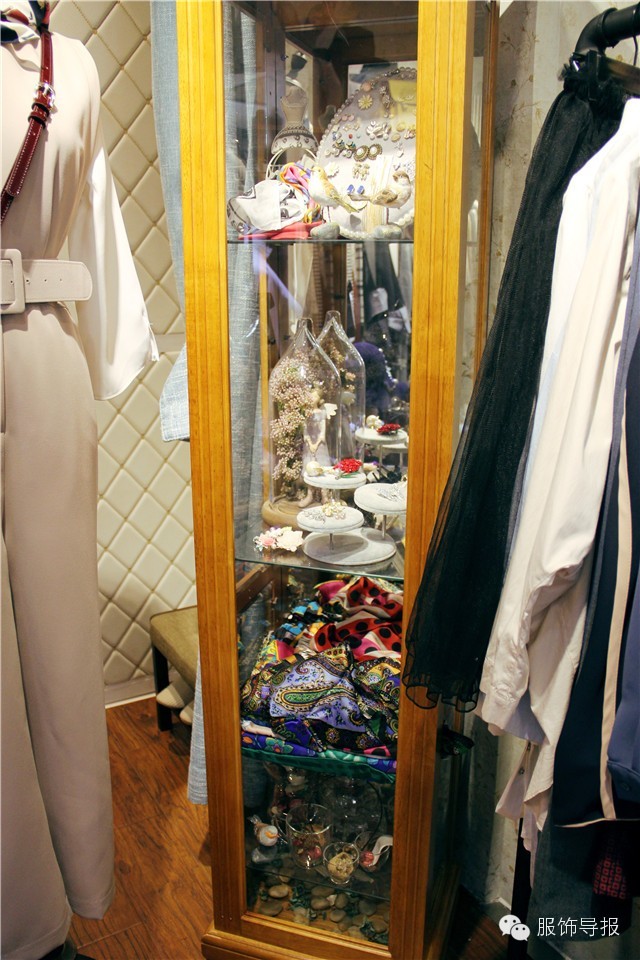 gucci2019新款裙 (gucci花西装harry styles)