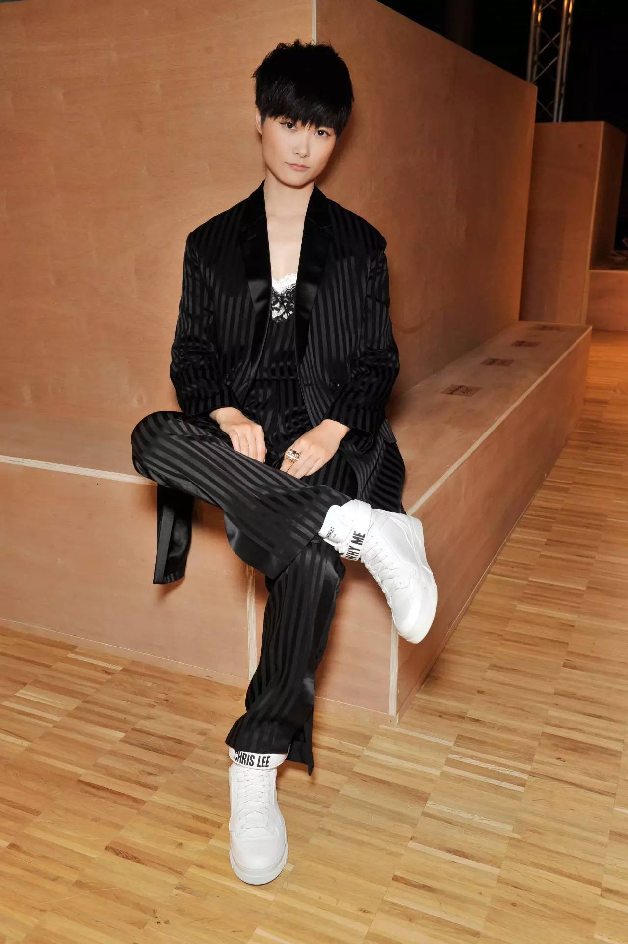 关于李宇春的鞋子,李宇春穿的鞋