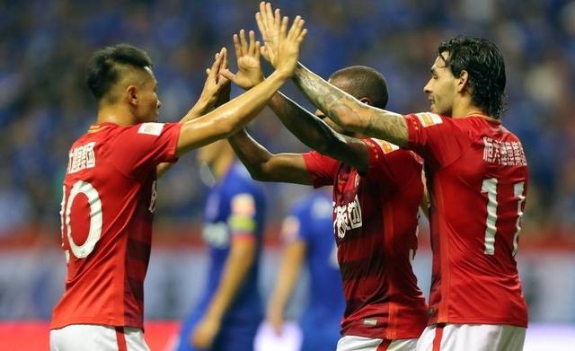 恒大中超首场大战申花,恒大经典赛程