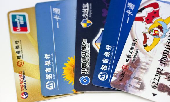 办了多家银行的信用卡有什么影响,多家信用卡逾期先协商一家的好处