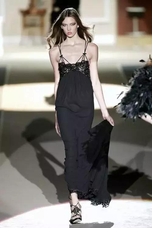 告别副乳甩掉拜拜肉,不胖但是有点副乳怎么减