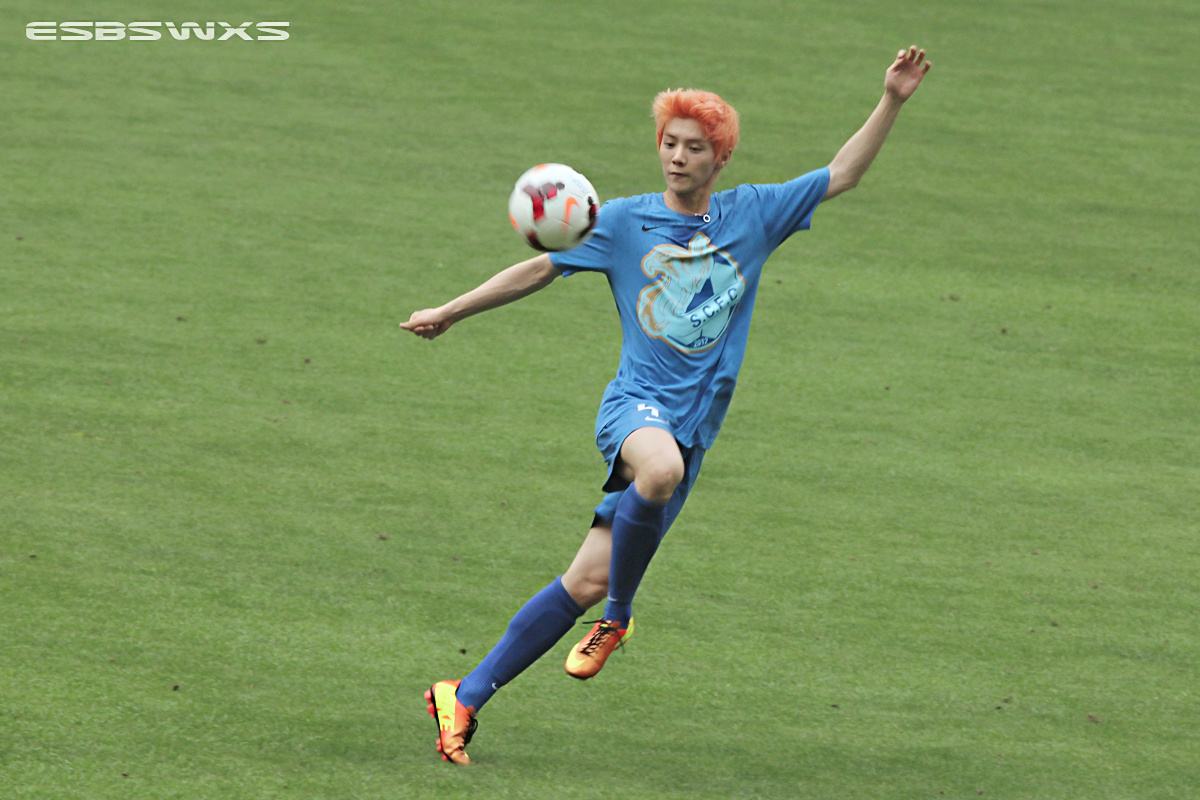 鹿晗少年英豪勇斗,鹿晗足球少年