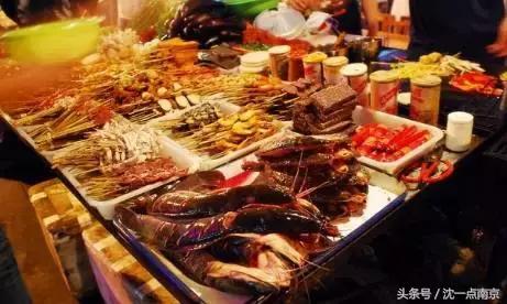 南京小吃一条街哪里最好吃,南京甜品小吃一条街