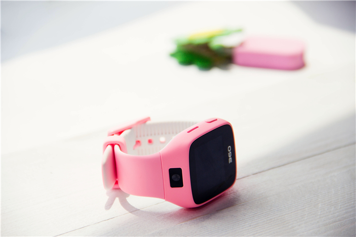 360儿童手表6c如何装卡,36010x儿童电话手表和小米6c区别