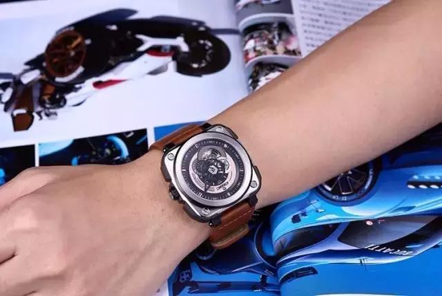 卡西欧哪款时尚又百搭,阿玛尼和卡西欧选哪个