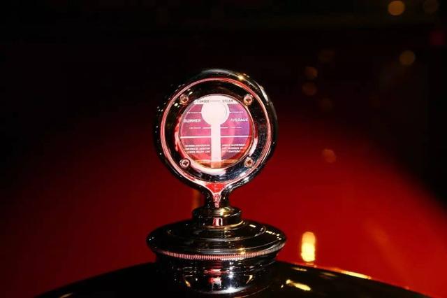 为什么劳斯莱斯的车标永远向上,为什么劳斯莱斯的车标不怕偷呢