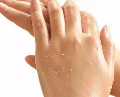 范冰冰皮肤白的诀窍,范冰冰皮肤白皙透嫩的秘诀