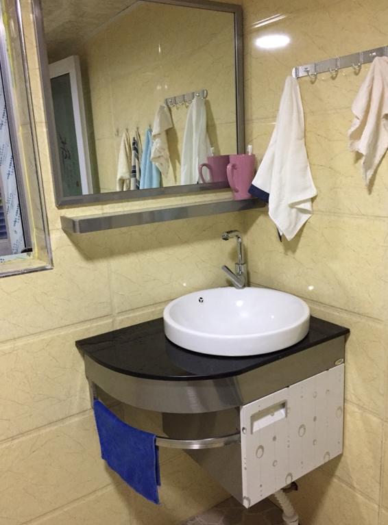 卫生间面盆下水出现恶臭,洗手间洗脸池下水管返臭