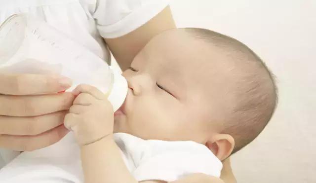 3岁以上奶瓶口碑最好的前十名,3款奶瓶评测