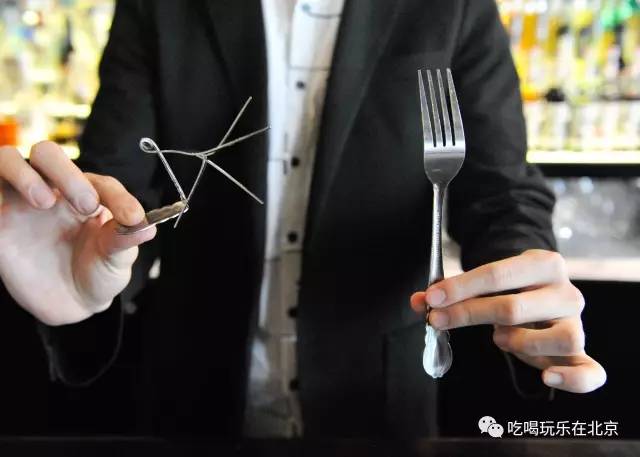 三里屯的这家店,让我甘心被“无人头”戏弄