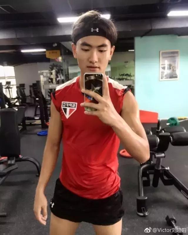 鲁能签约葡萄牙国青了吗,奥巴梅扬中超