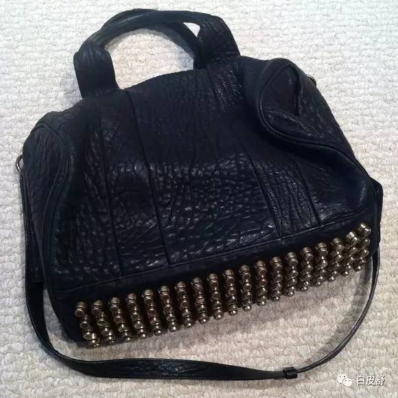 这些“花瓶包”并不好背，其实你默默忍受了好久