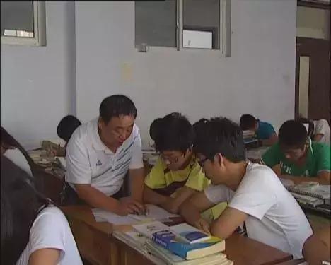 10位老师获评全国教书育人楷模,首届教书育人楷模发布仪式及事迹