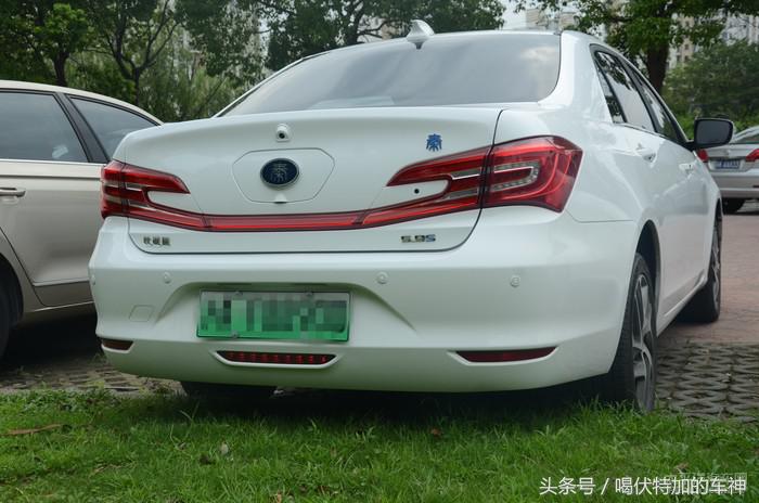 比亚迪秦新能源2017款1.5t秦100,比亚迪e5和比亚迪秦100哪个好