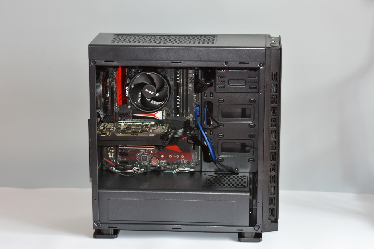 炫酷电竞游戏机箱哪家强,炫酷电竞游戏电脑机箱推荐