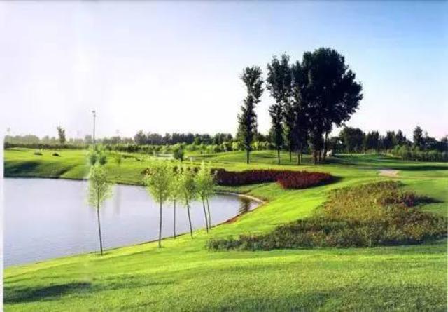 只是去个公园,却翻了几座山!