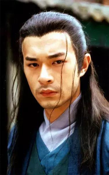 圆月弯刀渣男,圆月弯刀颜值