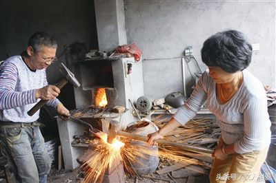 老鼠跑空调里去了不知道怎么治它,老鼠晚上活动太吵怎么治它