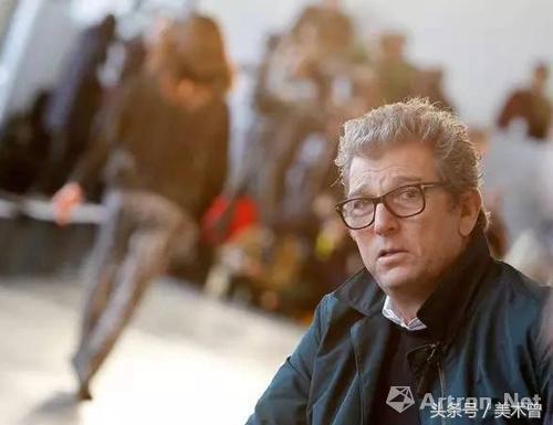 美术曾｜云课堂：艺术享—优衣库为什么要变得越来越“艺术”？