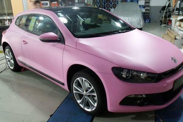 全世界粉红色的车，全被这个化妆品品牌承包了