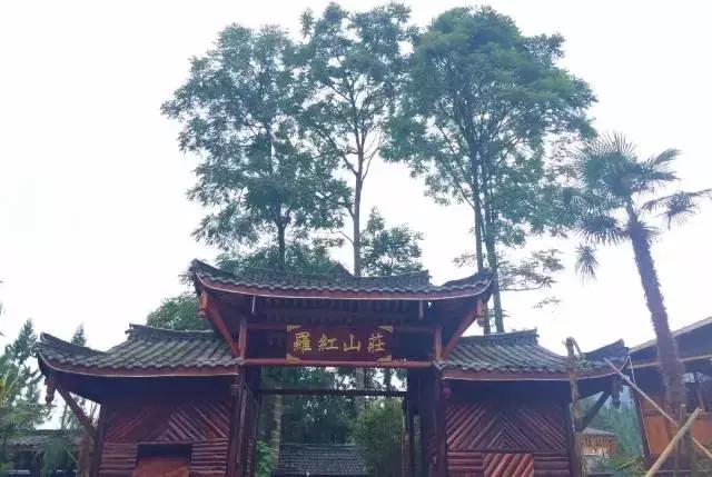 南宝山免费露营耍水,南宝山林海营地有什么耍的