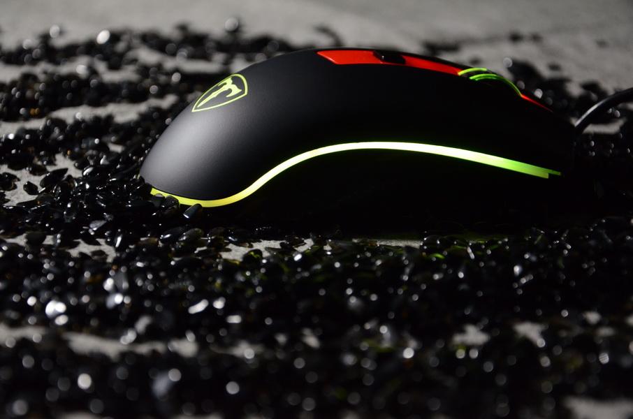 fps玩家鼠标握法,fps游戏玩家鼠标设置