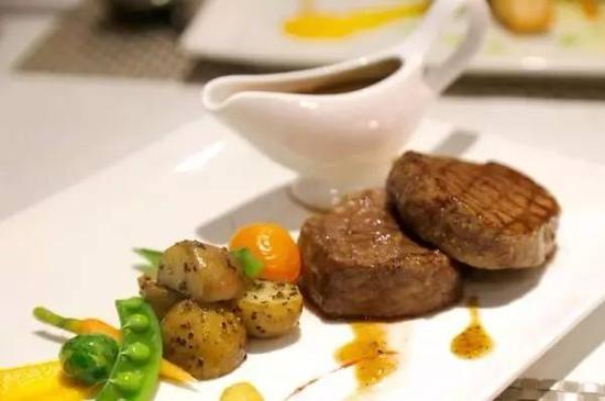 郑州情侣必打卡餐厅推荐,郑州最适合约会聚会的13家餐厅