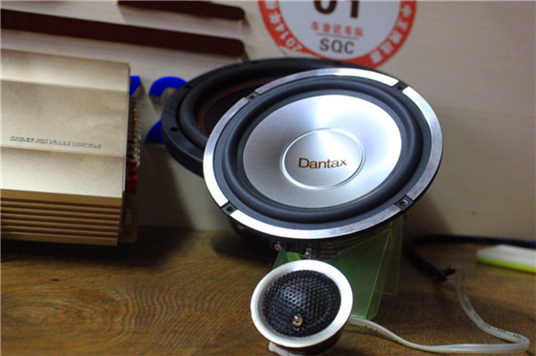又一力作日产骐达车友热爱汽车音响佛山车音匠义不容辞圆其音乐梦