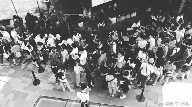 喜茶雇托排队,喜茶请人排队吗