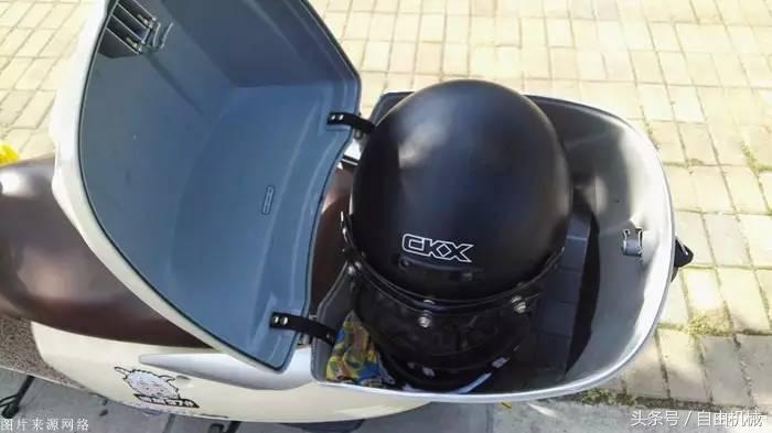 一万左右本田的踏板摩托车推荐,一万元左右超大坐桶踏板摩托车