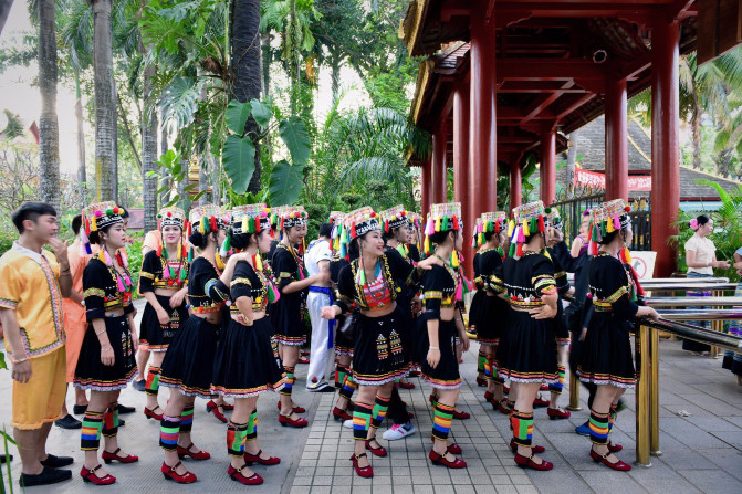 去西双版纳旅游吃住行攻略,去西双版纳旅行自由行攻略