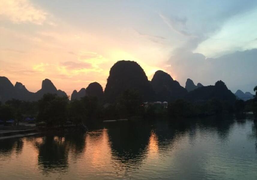 阳朔西街临江特色民宿,阳朔西街民宿哪一间最好